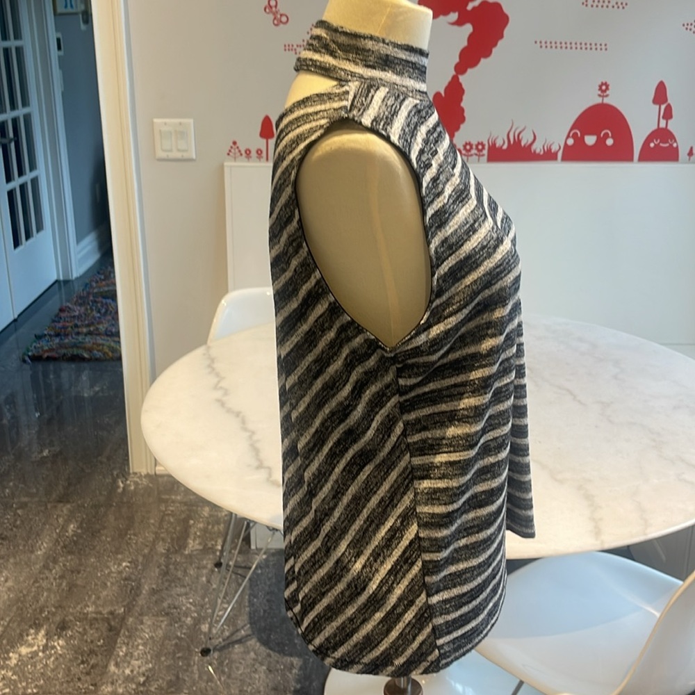 NWOT RAG & BONE GRAY STRIPE MOCK NECK SLEEVELESS TOP. M - Picture 5 of 9